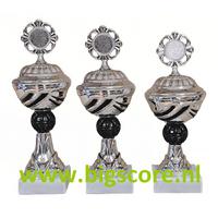 045: AUB 020 Beker Zwart-Zilver