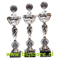 057: AUB 303 Beker Zilver